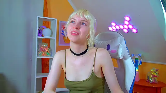 HannahHollis: онлайн-секс-чат