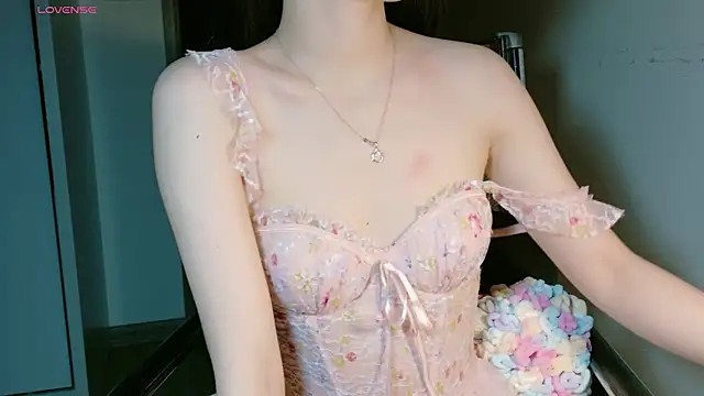 Blu3Moon- live XXX chat