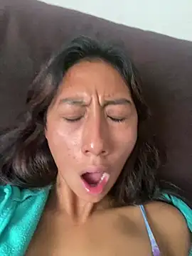 StefanyLuxe_18's Live XXX Chat