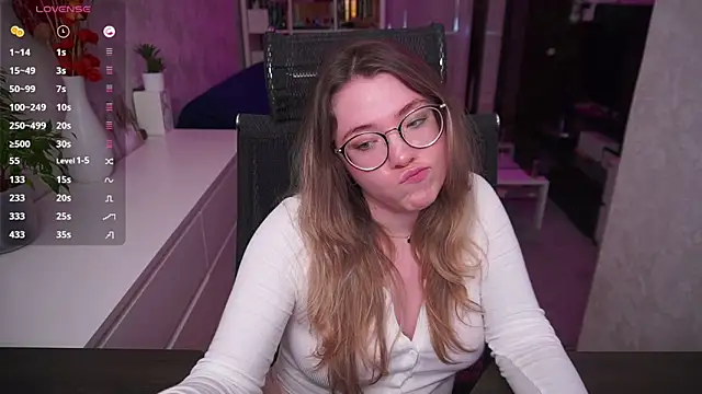 RemyCute's Live XXX Chat