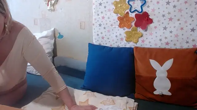 QueenLana XXX чат на живо