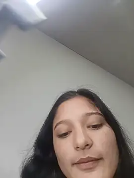 Sweet_Innocence_ XXX чат на живо