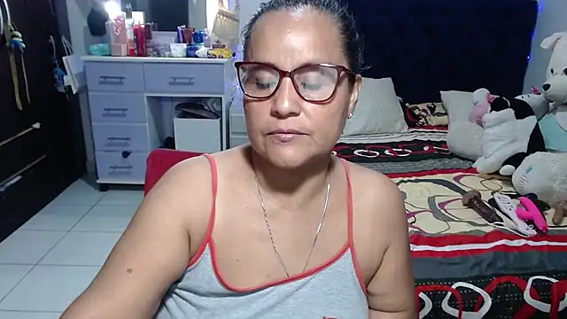 دردشة pervert_mommy_ الجنسية المباشرة