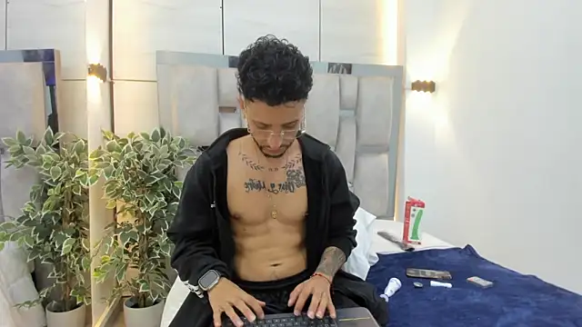 denis_winslow – Naživo XXX chat