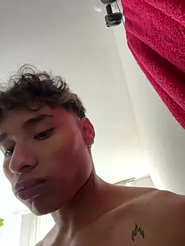 NelModel1 – Naživo XXX chat