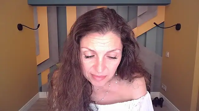 EllaLong – Live XXX-chat