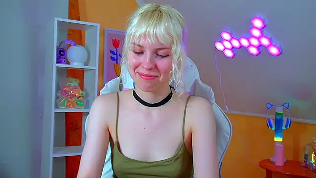 HannahHollis Adlı Modelin Canlı XXX Sohbeti