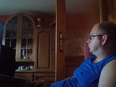 Rado2812 – Naživo XXX chat