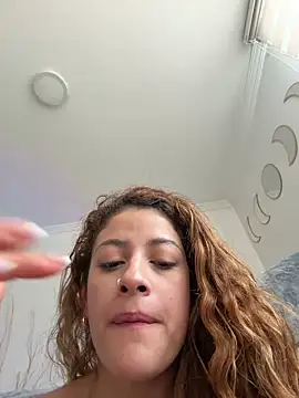 alana15 라이브 XXX 채팅