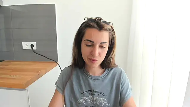 XXX chat uživo modela summmmersky1