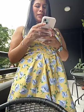 Sofia_Convers Adlı Modelin Canlı XXX Sohbeti