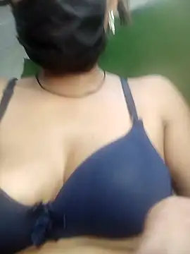 HOTTY-TINAn Live XXX chat