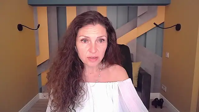 دردشة EllaLong الجنسية المباشرة