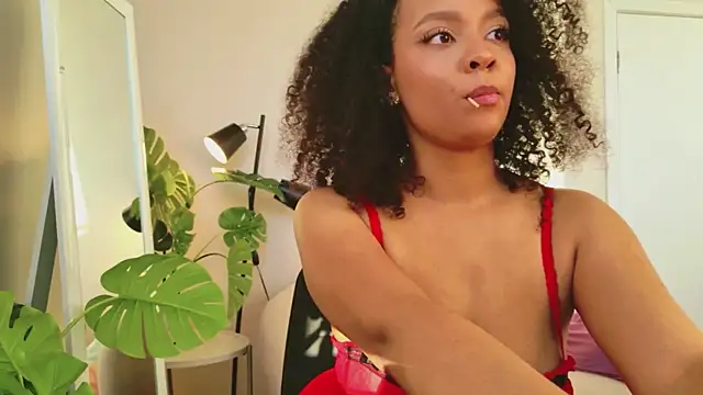 Chat XXX ao vivo de Tiana_Toffee