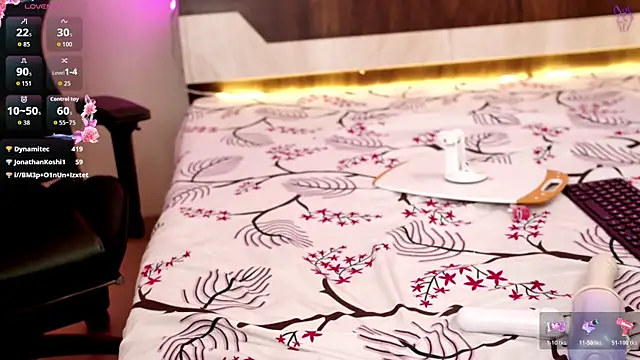 Hot_royalgirl XXX чат на живо