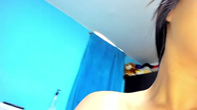 LazyandSniffer28 Chat XXX in diretta
