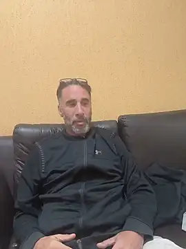 Tiojhonny Chat XXX live
