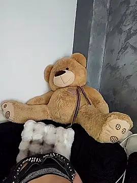 MaiaGold XXX чат на живо