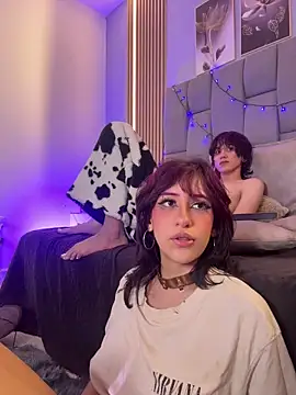 Chatroom XXX en direct de Mika_love_milo