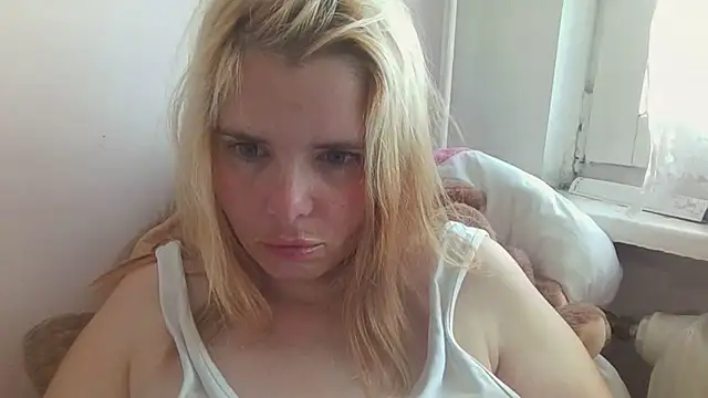 แชท XXX สดของ HornyElena