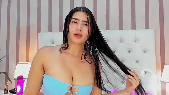 Chatroom XXX en direct de Tiffanny_Gomez
