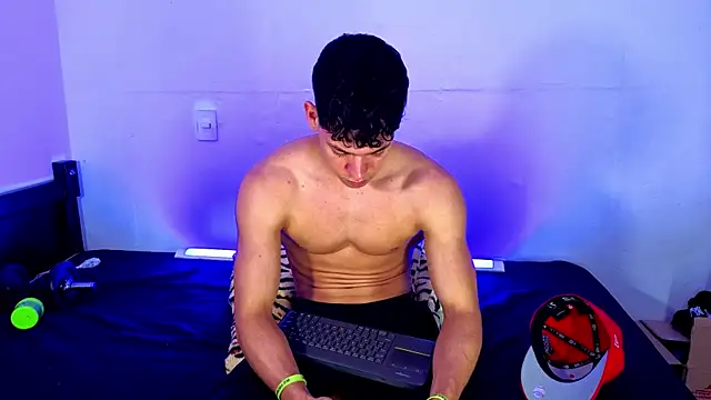 Luke_Muscle 现场XXX聊天