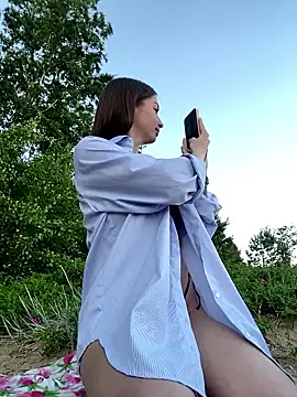 KrisMagnoly 即時 XXX 聊天