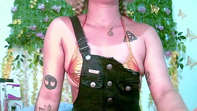 Crysrus Live XXX-Chat