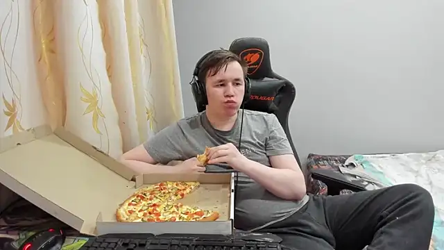 Вебкам-шоу iliaskrislove