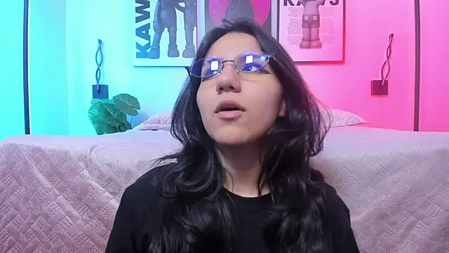 HollyPeach Live XXX Chat