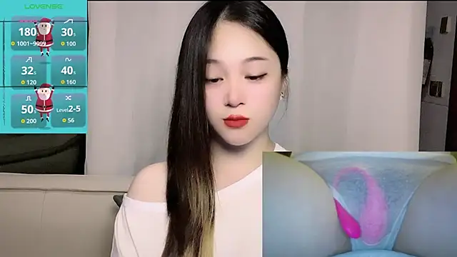 woaiqinqin Adlı Modelin Canlı XXX Sohbeti