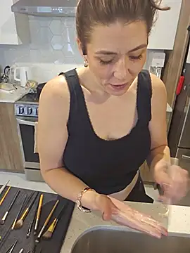 Ellie-Elizabeth Chat XXX in diretta
