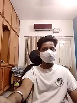 Vishal-Hyderabad Chat XXX in diretta