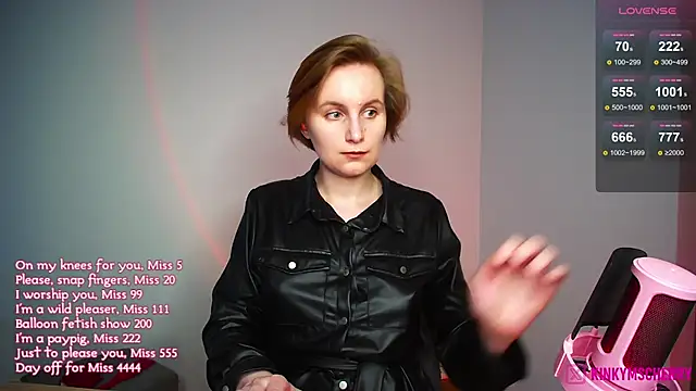 Chat XXX en directo de KinkyMissCherry