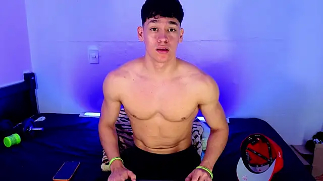 Luke_Muscle – Naživo XXX chat
