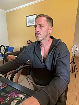 MeladoDiMel: απευθείας συνομιλία ΧΧΧ