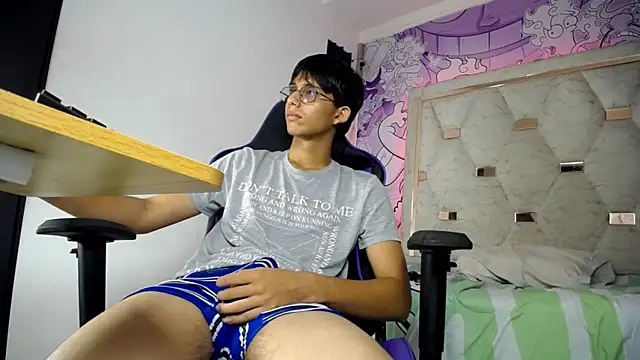 zxvn_n live XXX chat