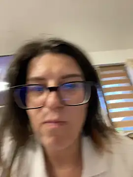 NadiraNoor Chat XXX in diretta