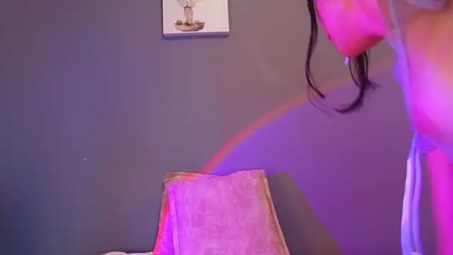 Czat XXX na żywo – adara_johnson__