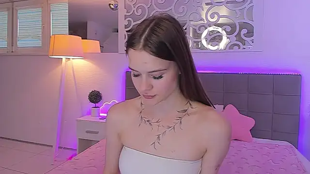 Chat XXX en directo de LuisaClover