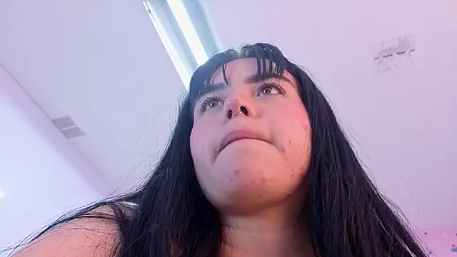צ'אט XXX בשידור חי של sarita_09_s
