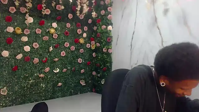 ManSant Chat XXX live