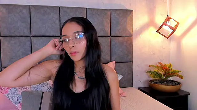Roseaurora's Live XXX Chat