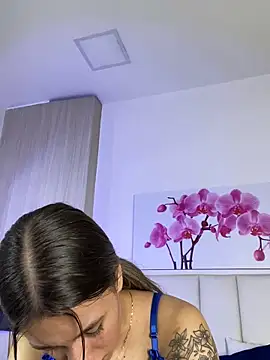 JuliaColemann 即時 XXX 聊天