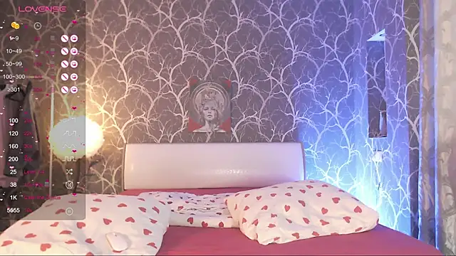 Chat +18 de MiaMiaMeow ao vivo