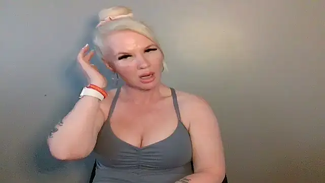 Chat XXX en directo de GymQueen_Grace