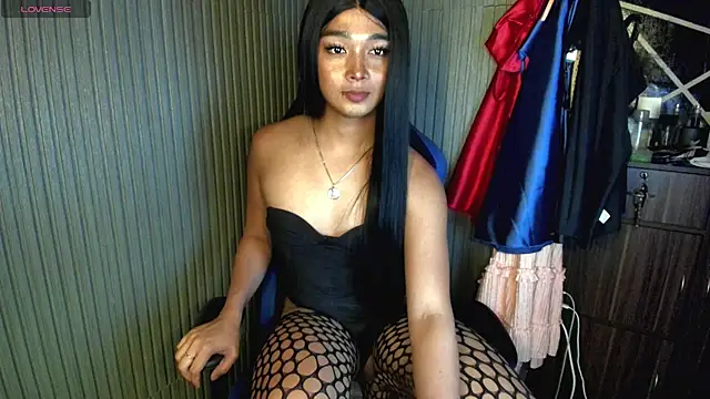 Chat +18 de TrinityFucksYou ao vivo