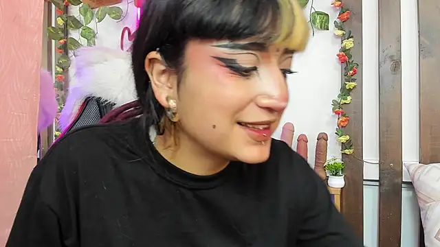 MeowMota_ Adlı Modelin Canlı XXX Sohbeti