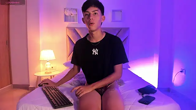 Chat +18 de Baby_noahtt ao vivo