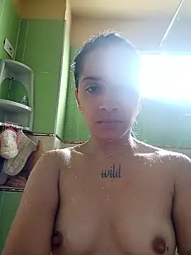 צ'אט XXX בשידור חי של Little_Doll25